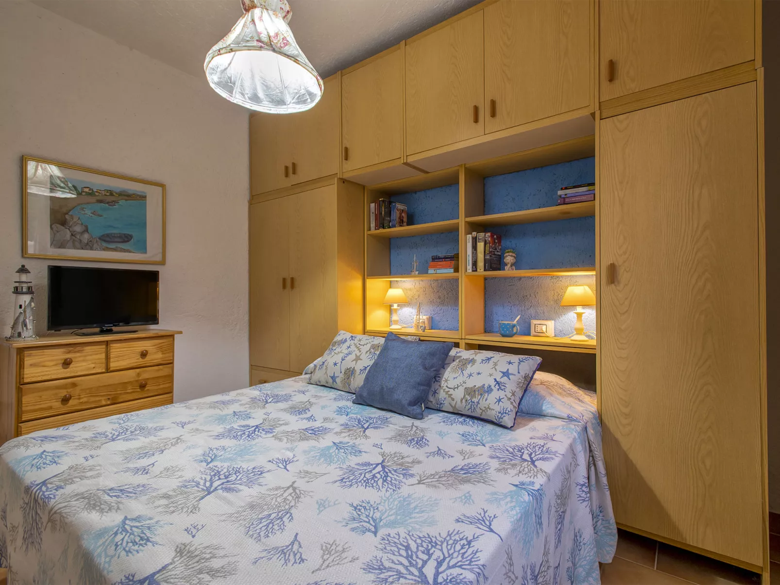 A2 - D2, Baia de Bahas-Inside
