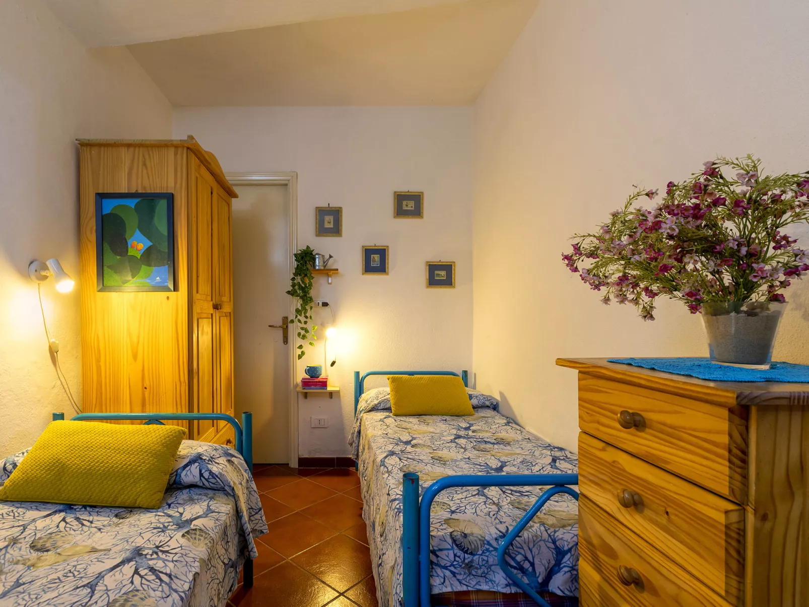 A2 - D2, Baia de Bahas-Inside