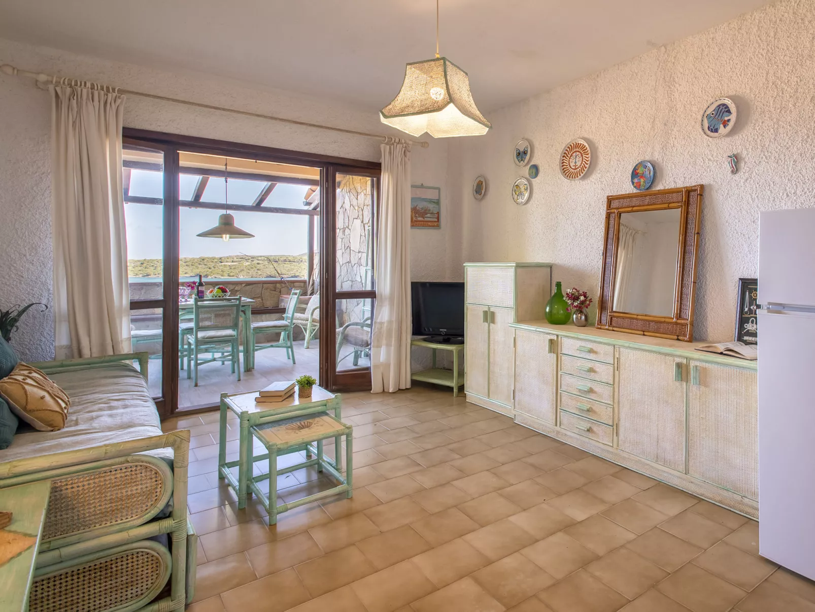 CSC - 14, Baia de Bahas-Inside