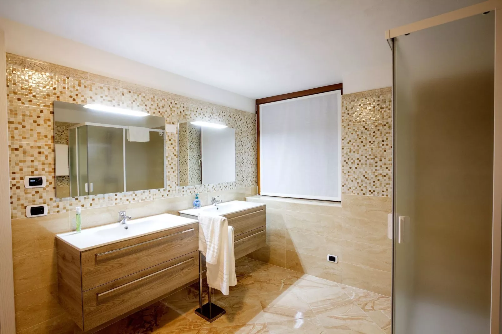 Villa Meraviglia-Badezimmer