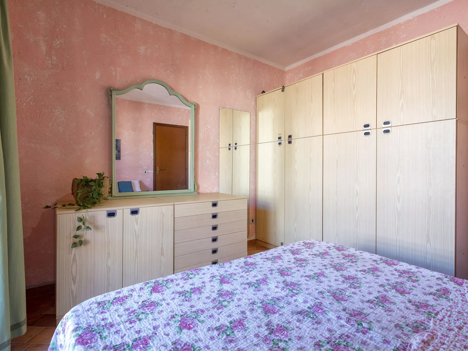 D4 - C2, Baia de Bahas-Inside