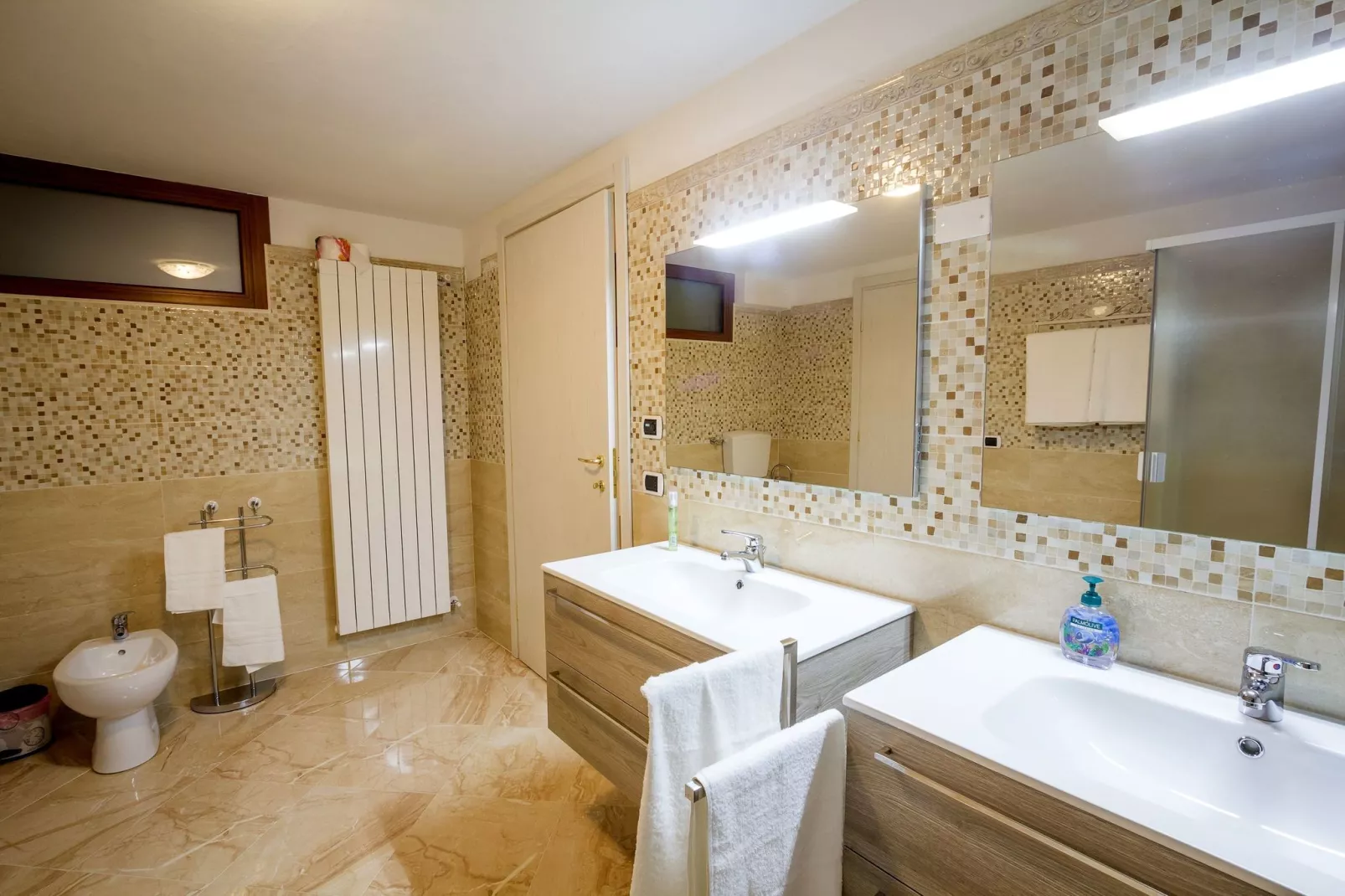 Villa Meraviglia-Badezimmer