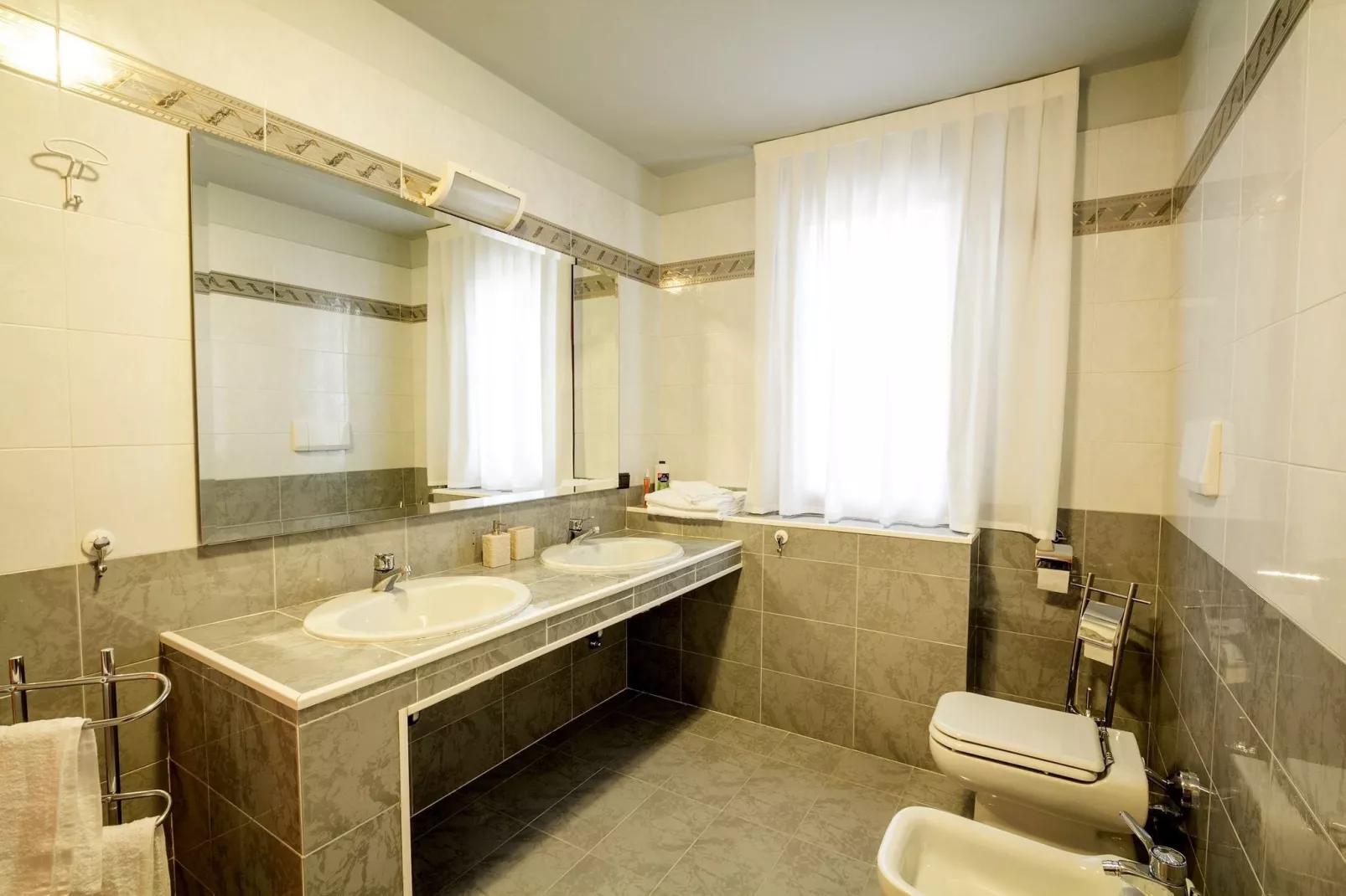 Villa Meraviglia-Badezimmer