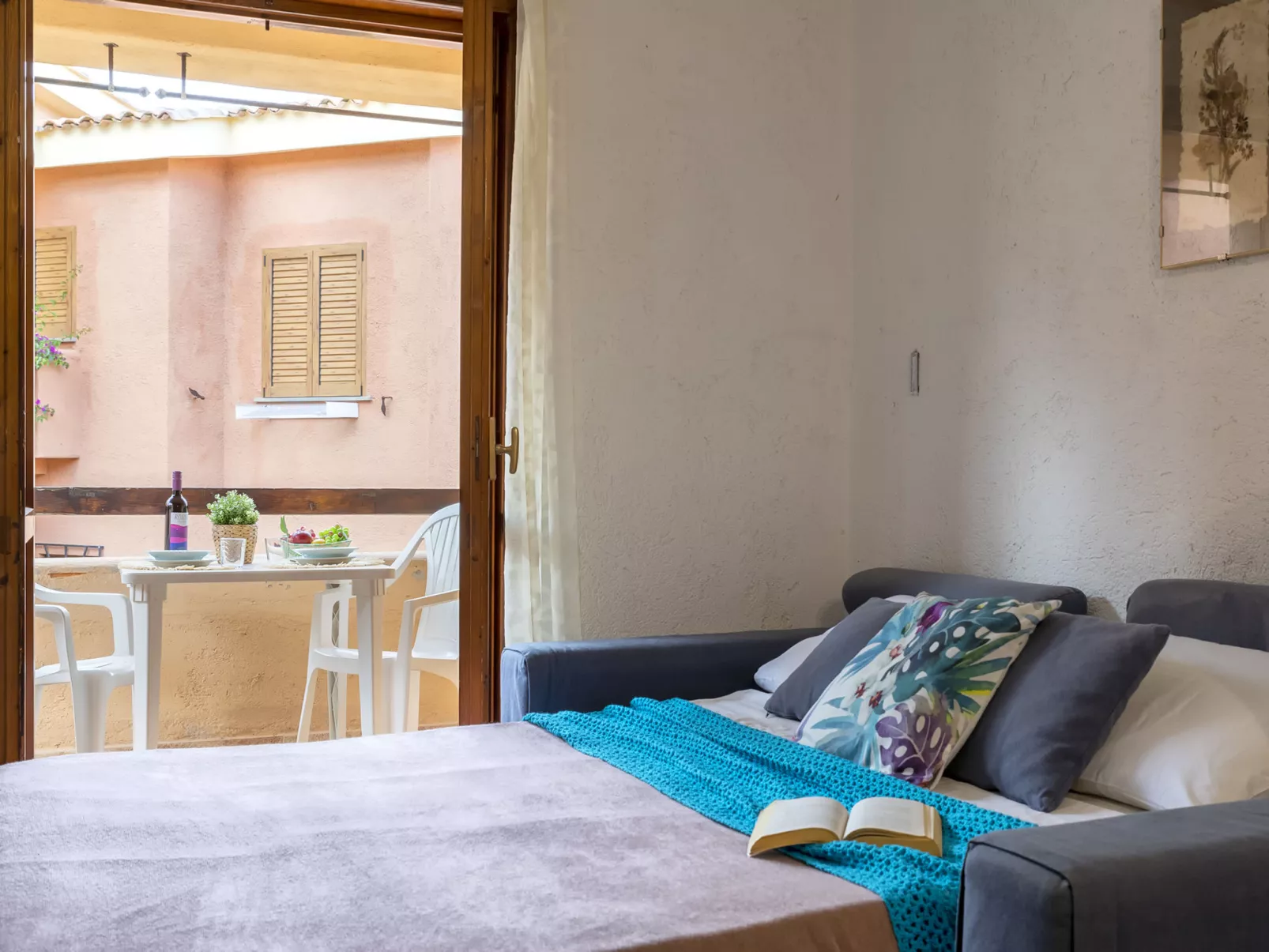 D4 - B3, Baia de Bahas-Inside