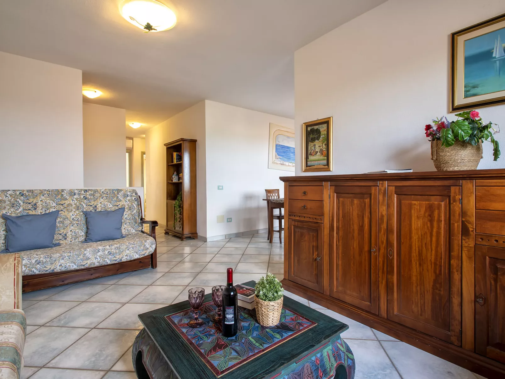 CSA - 15, Baia de Bahas-Inside