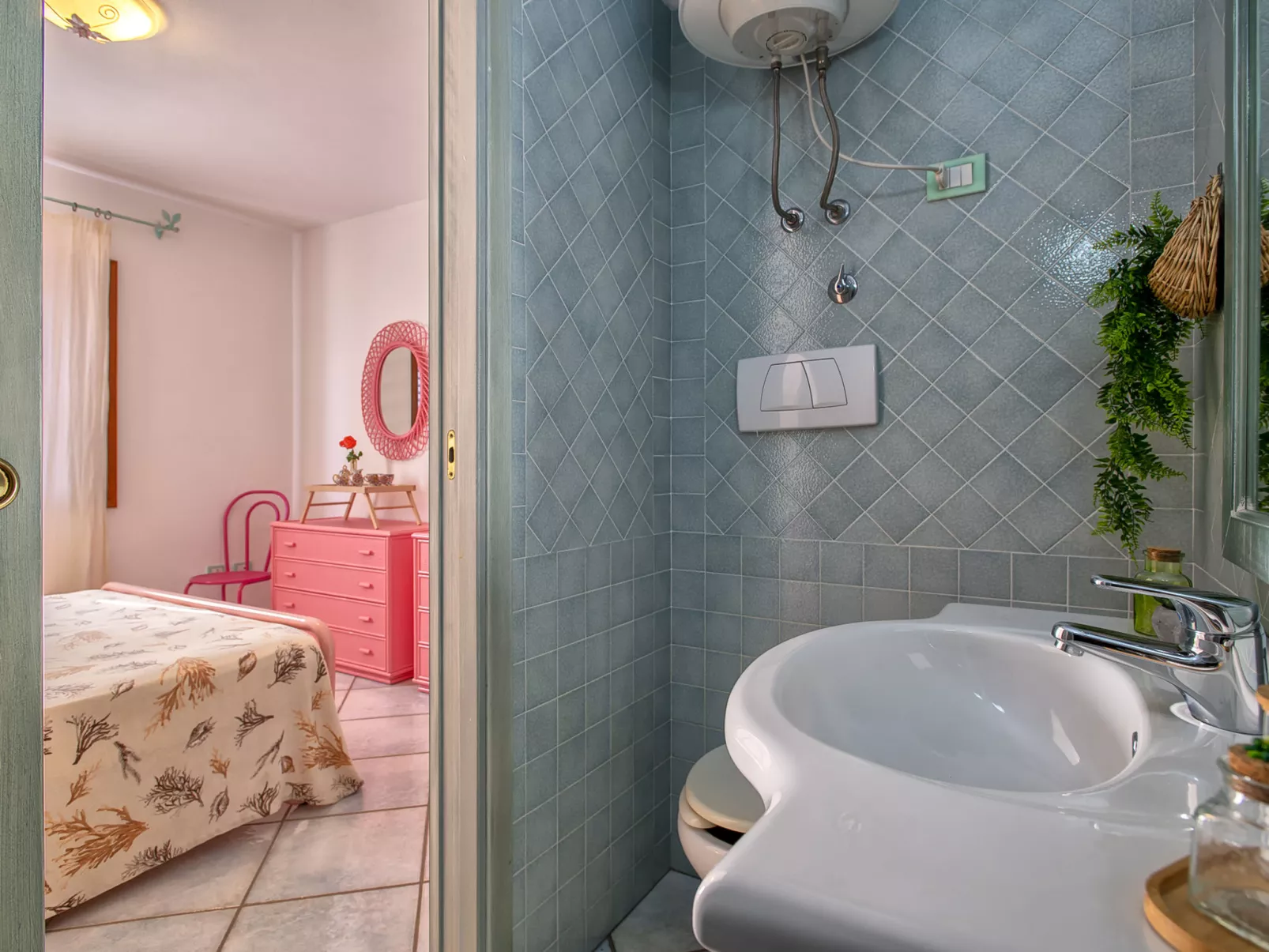 CSA - 15, Baia de Bahas-Inside