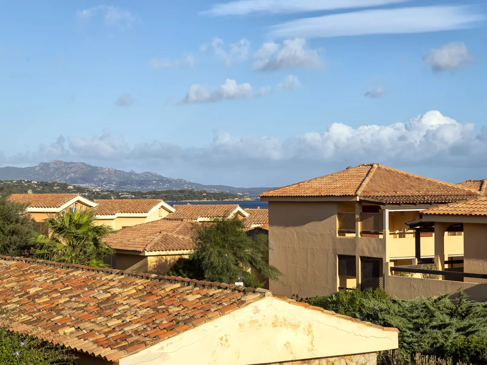 CSC - 5 - Baia de Bahas-Outside