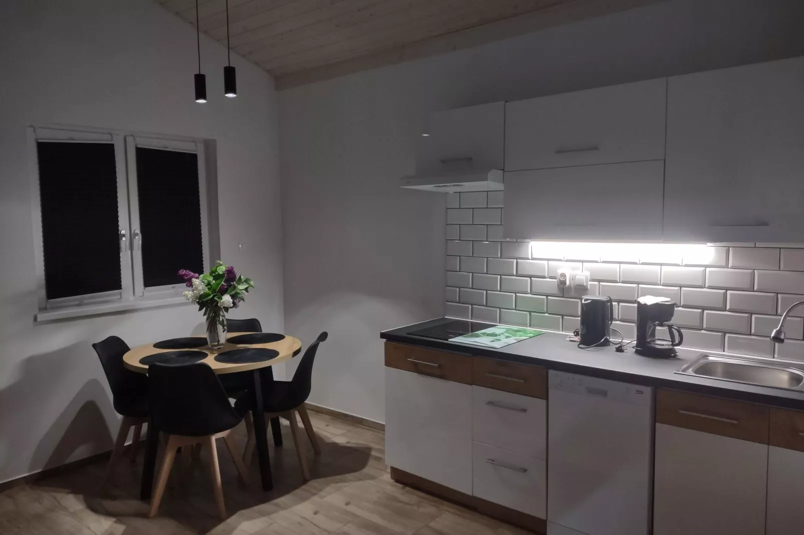 Domki parterowe dla 4 osób-Kitchen