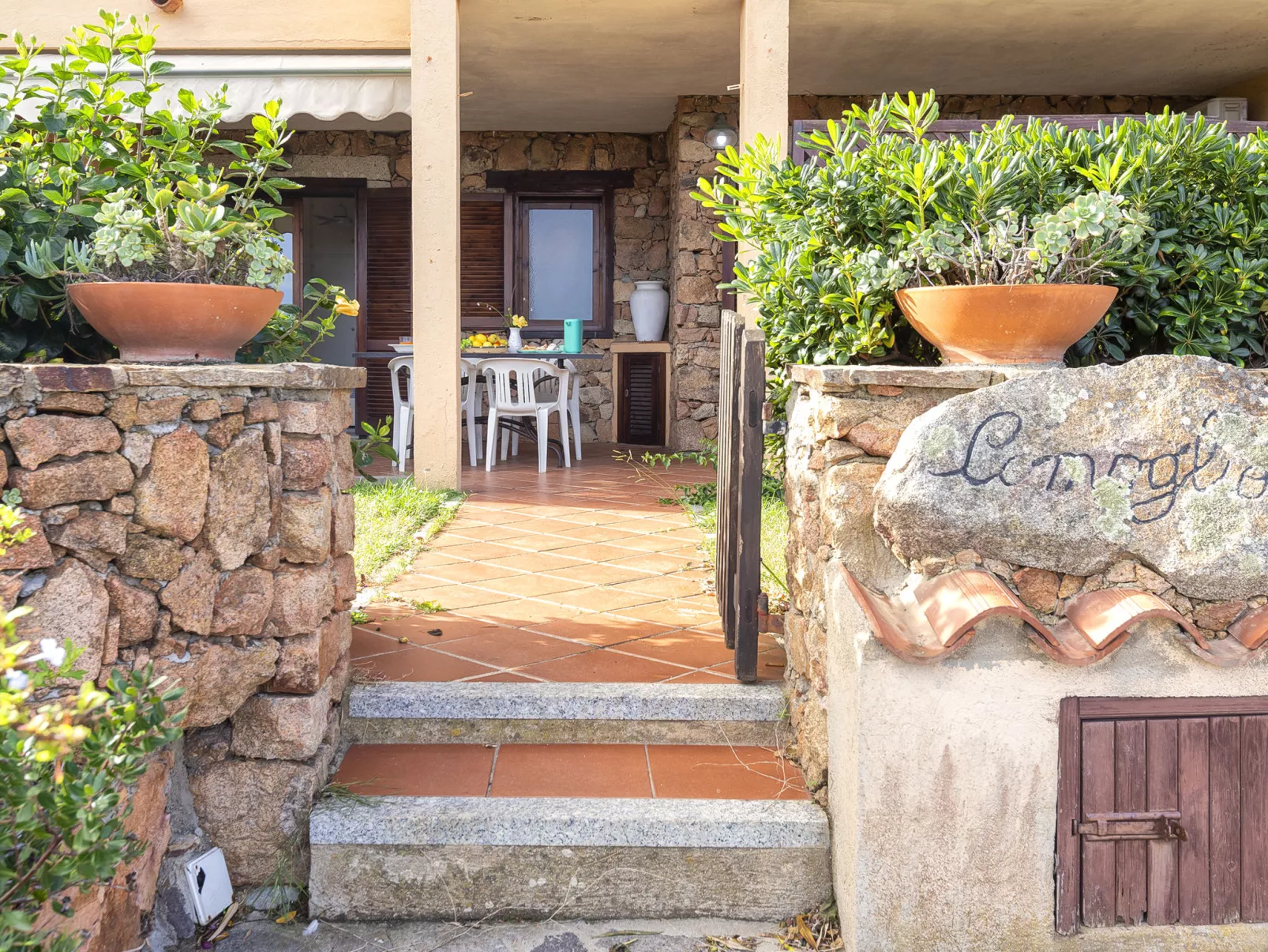 D2 - I2 - Baia de Bahas-Outside