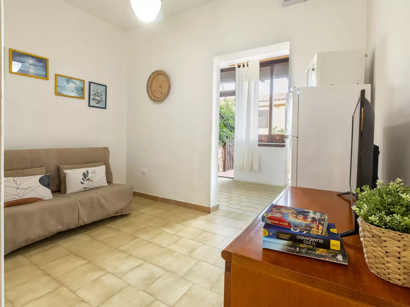 D3 - 3 - Baia de Bahas-Inside