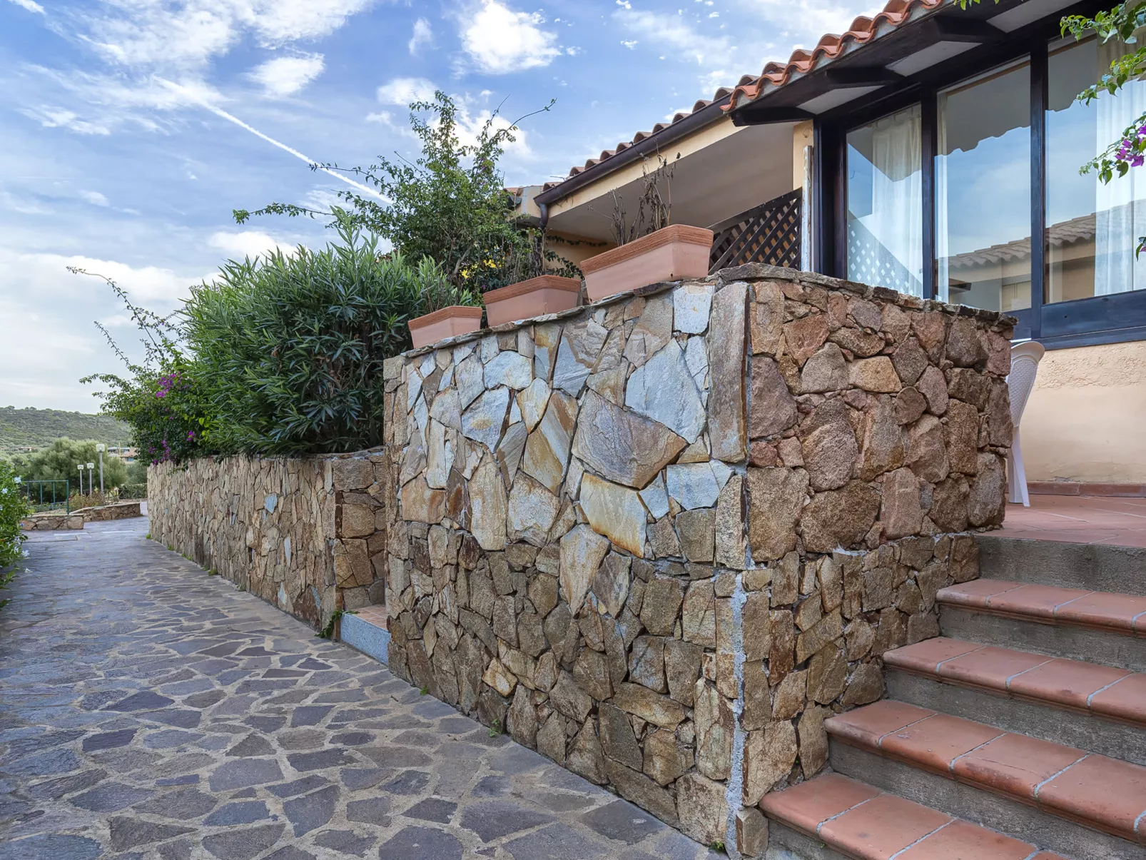 D3 - 3 - Baia de Bahas-Outside