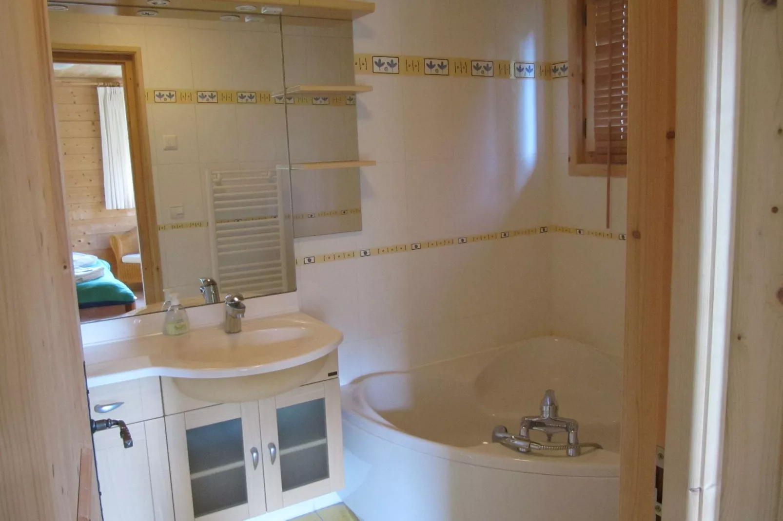 Mon Amour-Bathroom