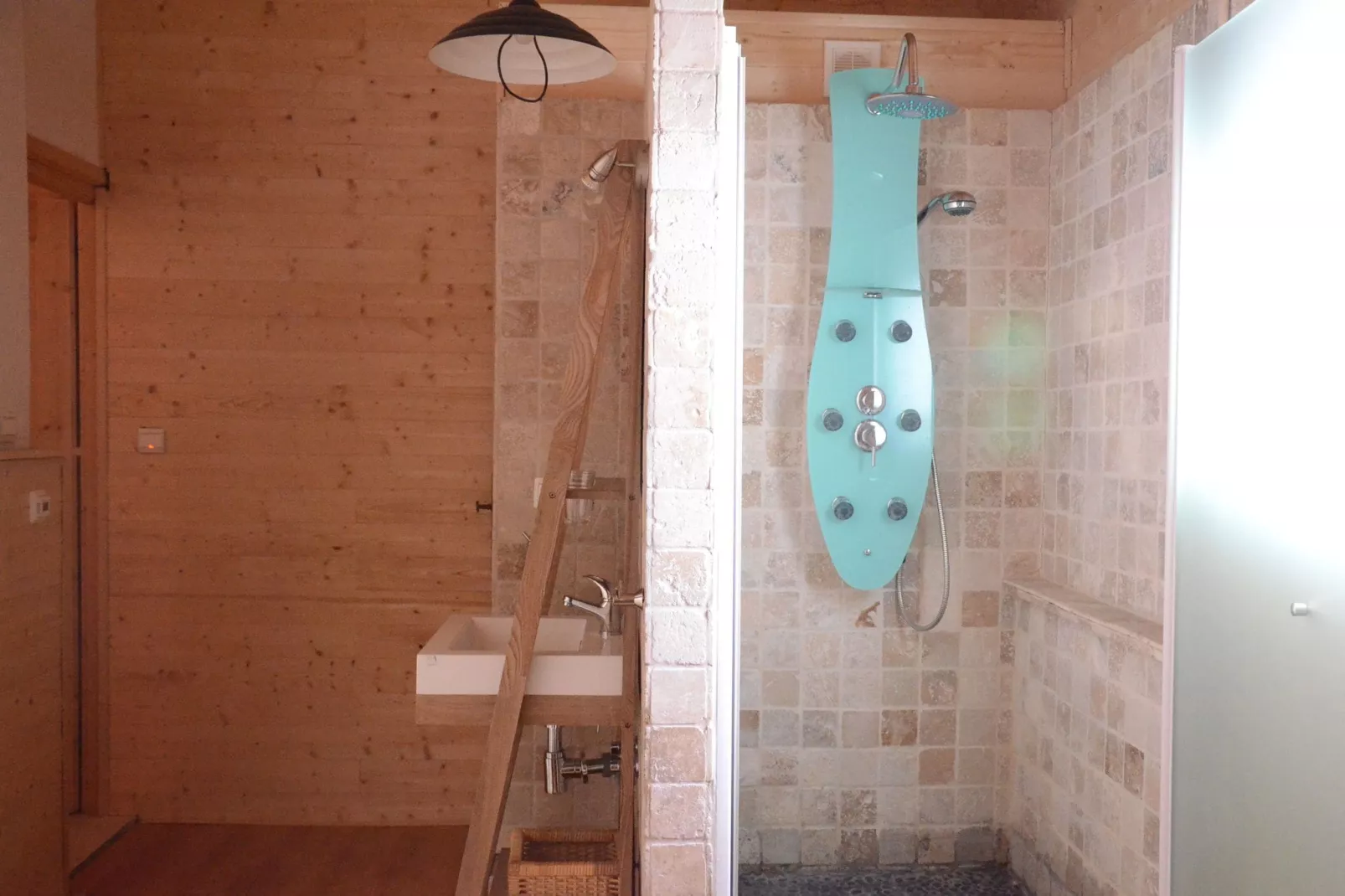 Mon Amour-Bathroom