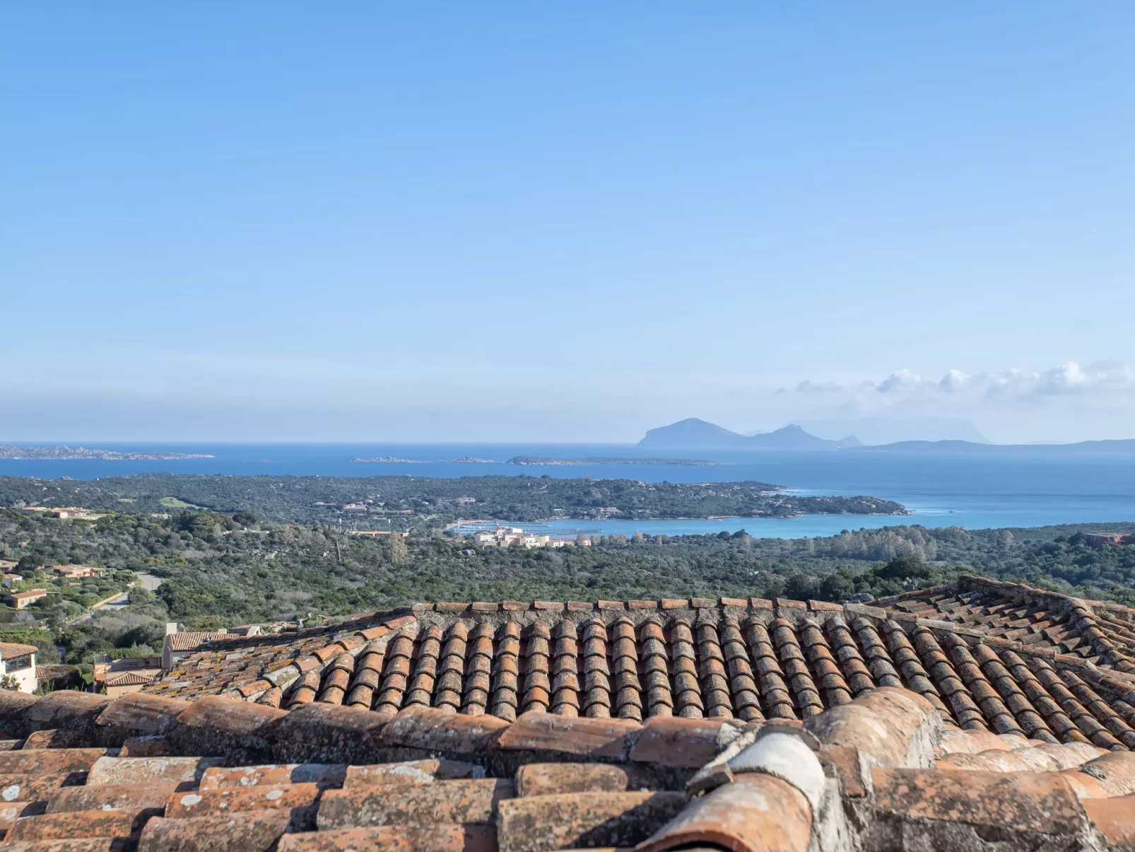 Cala Volpe-Outside