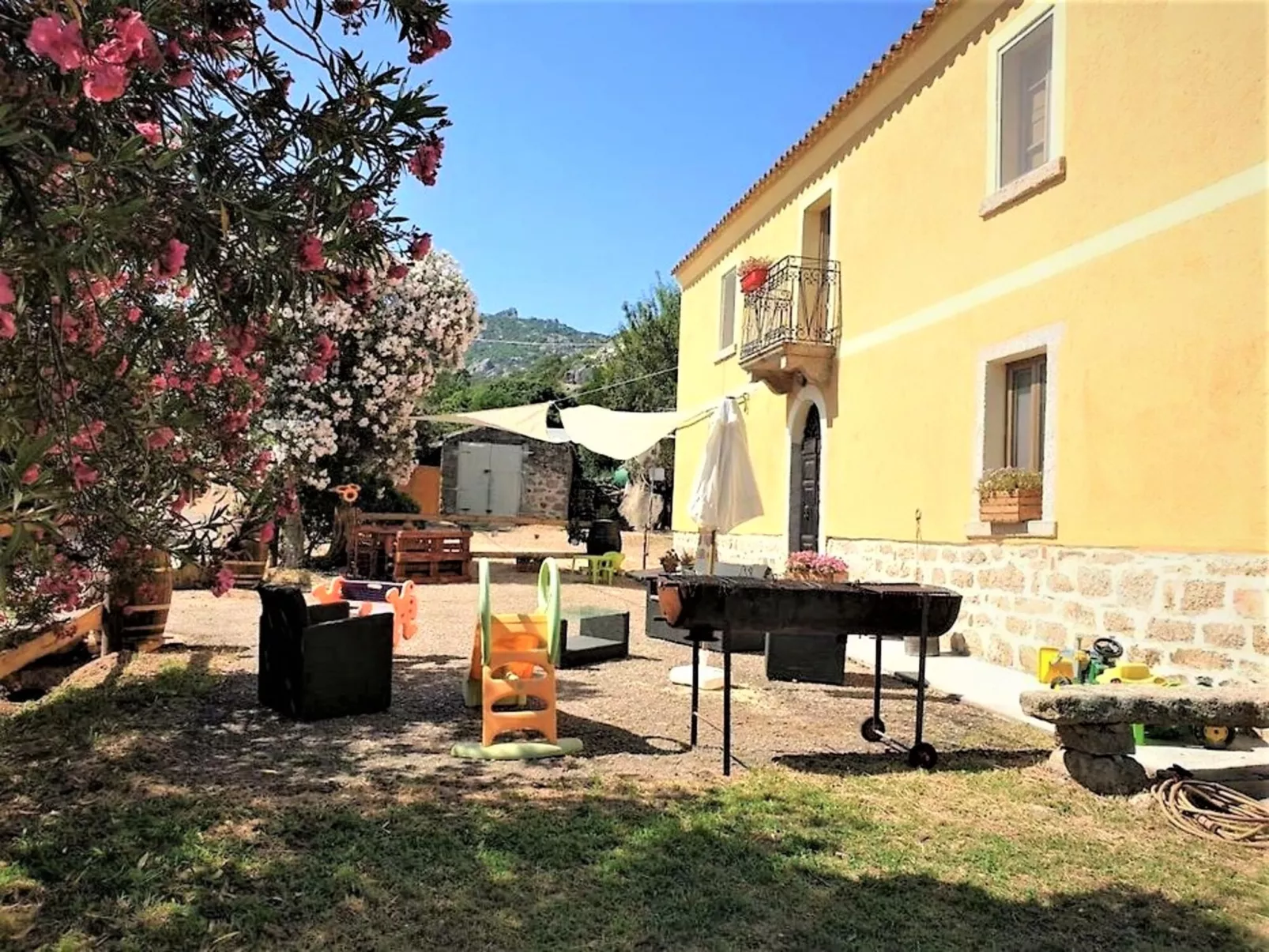 Stazzu lu Bulioni-Outside