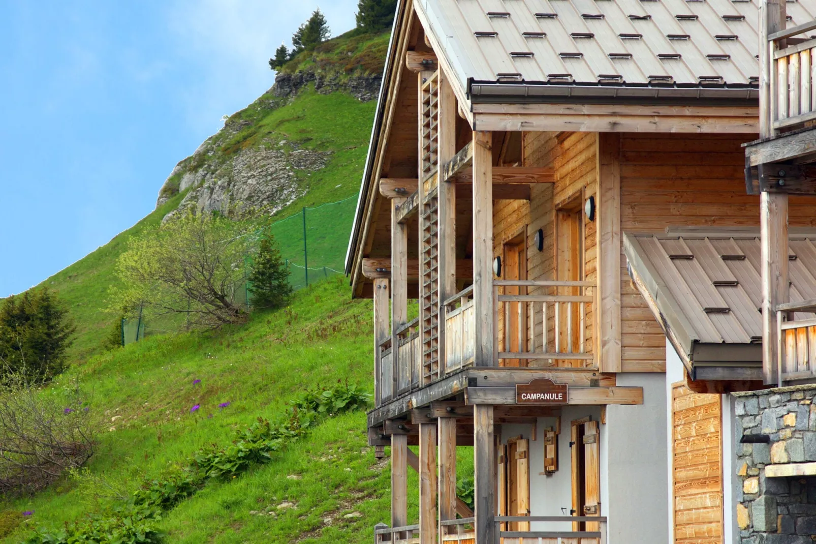 Les Portes du Grand Massif 5-Exterior summer