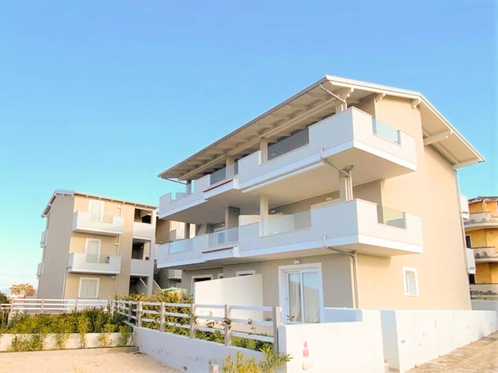 Acqua Marina-Outside