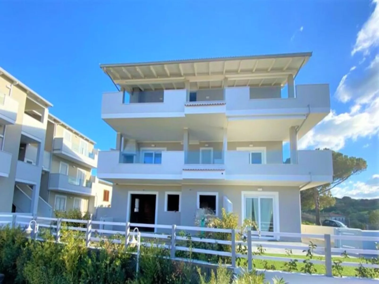 Acqua Marina-Outside