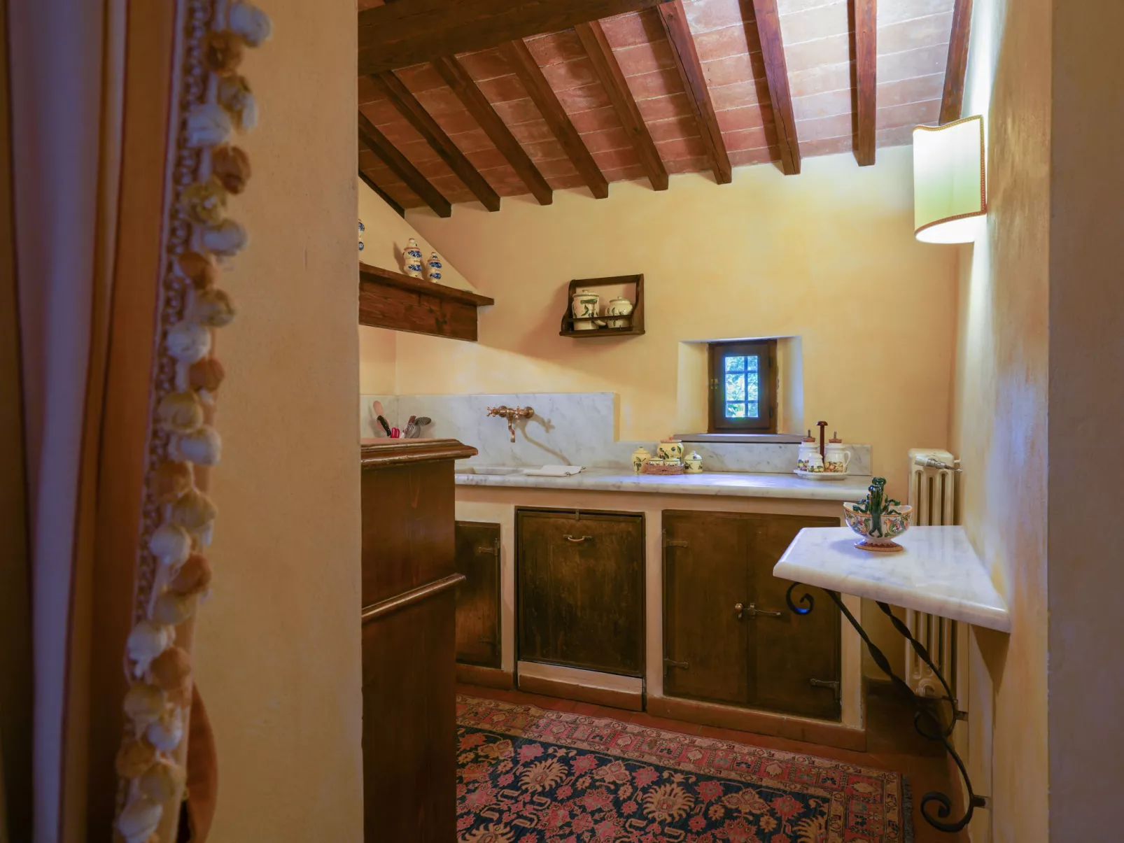 La Vista-Inside