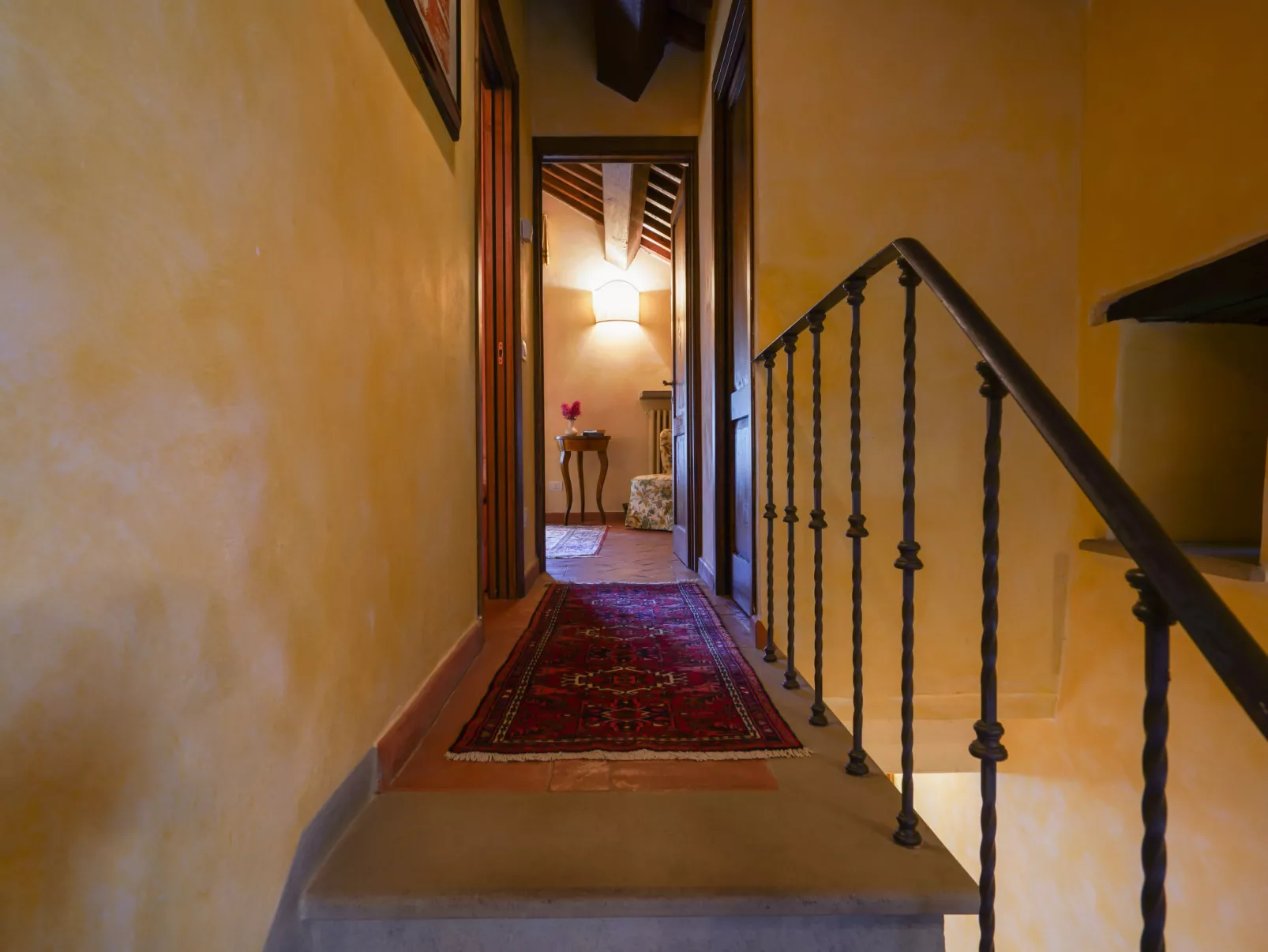 La Vista-Inside