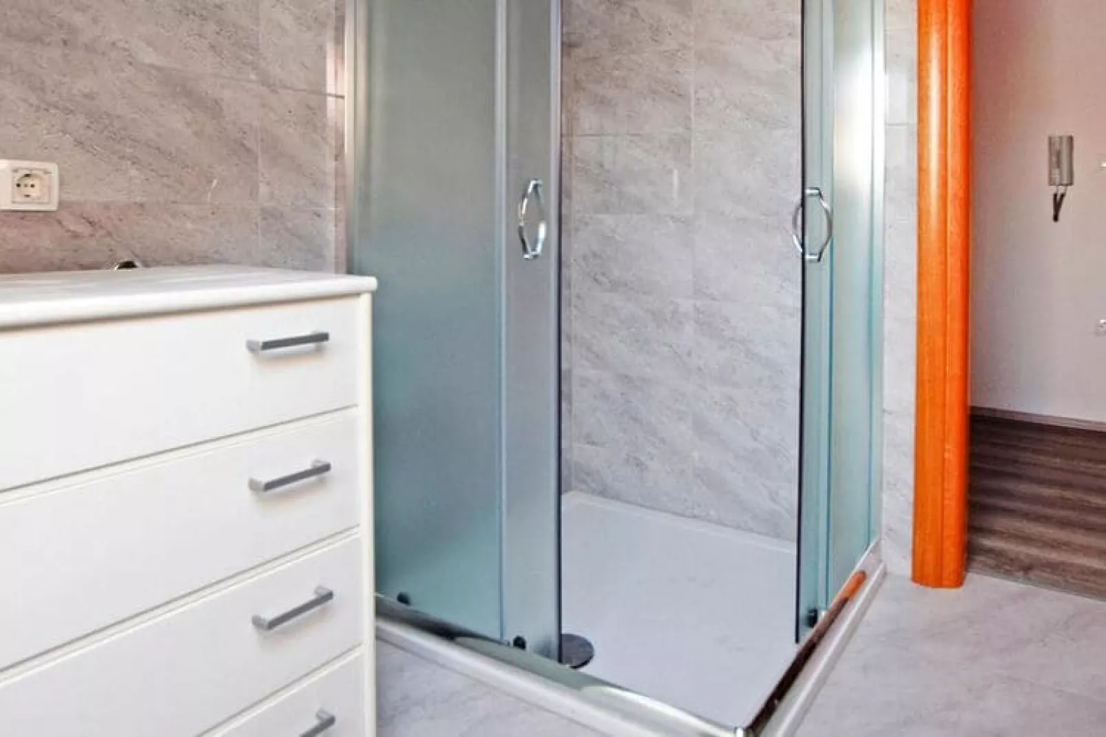 Apartments Branka Starigrad SD-79 A-02 OG 6 Pers-Bathroom