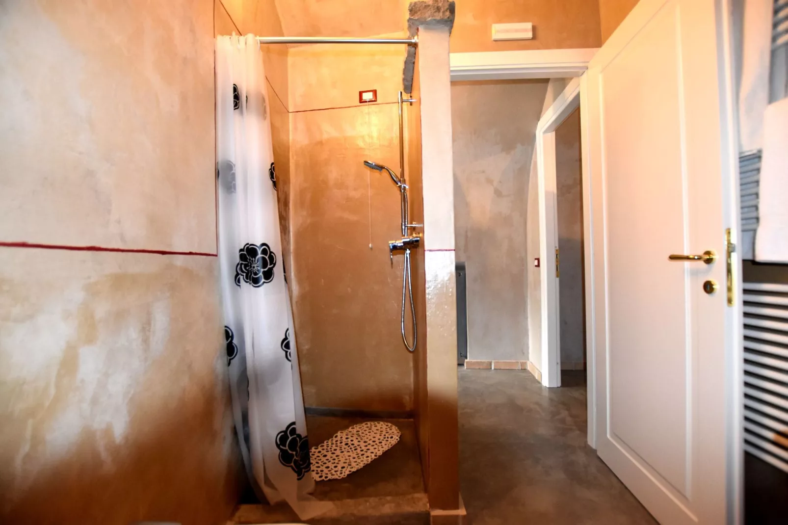 Casa dei Nonni-Bathroom