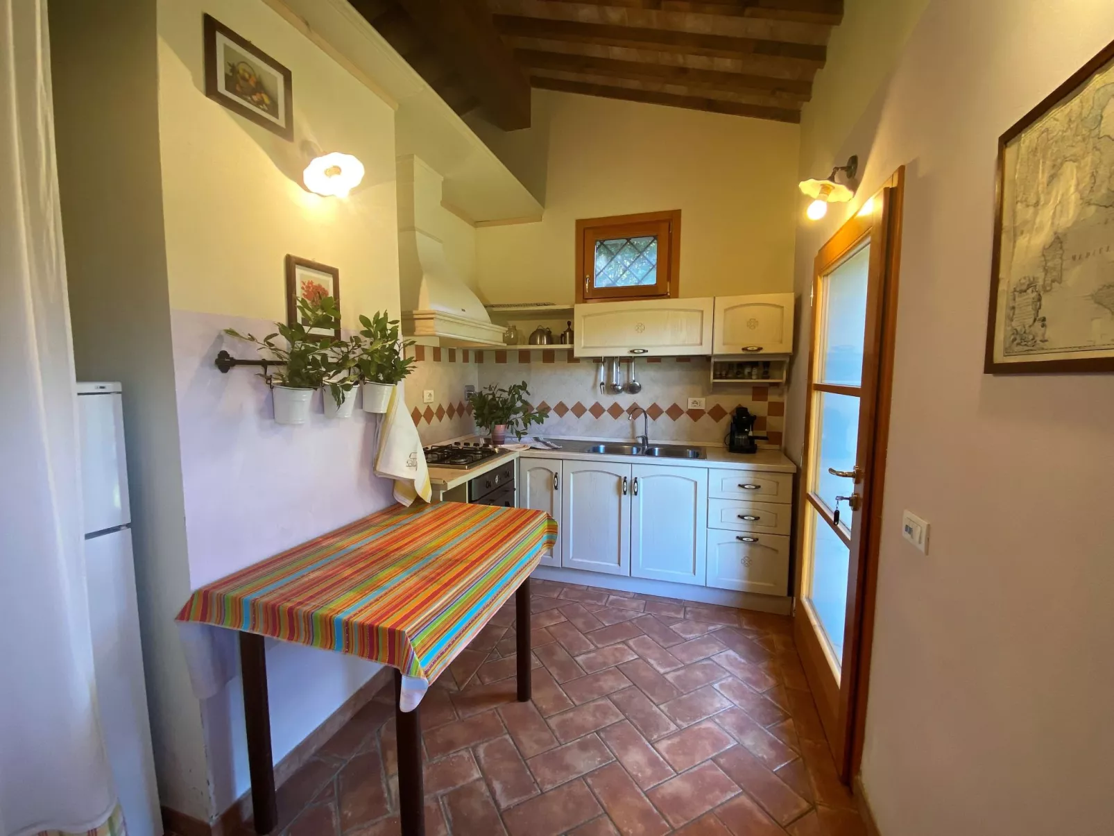 Il Frutteto-Inside