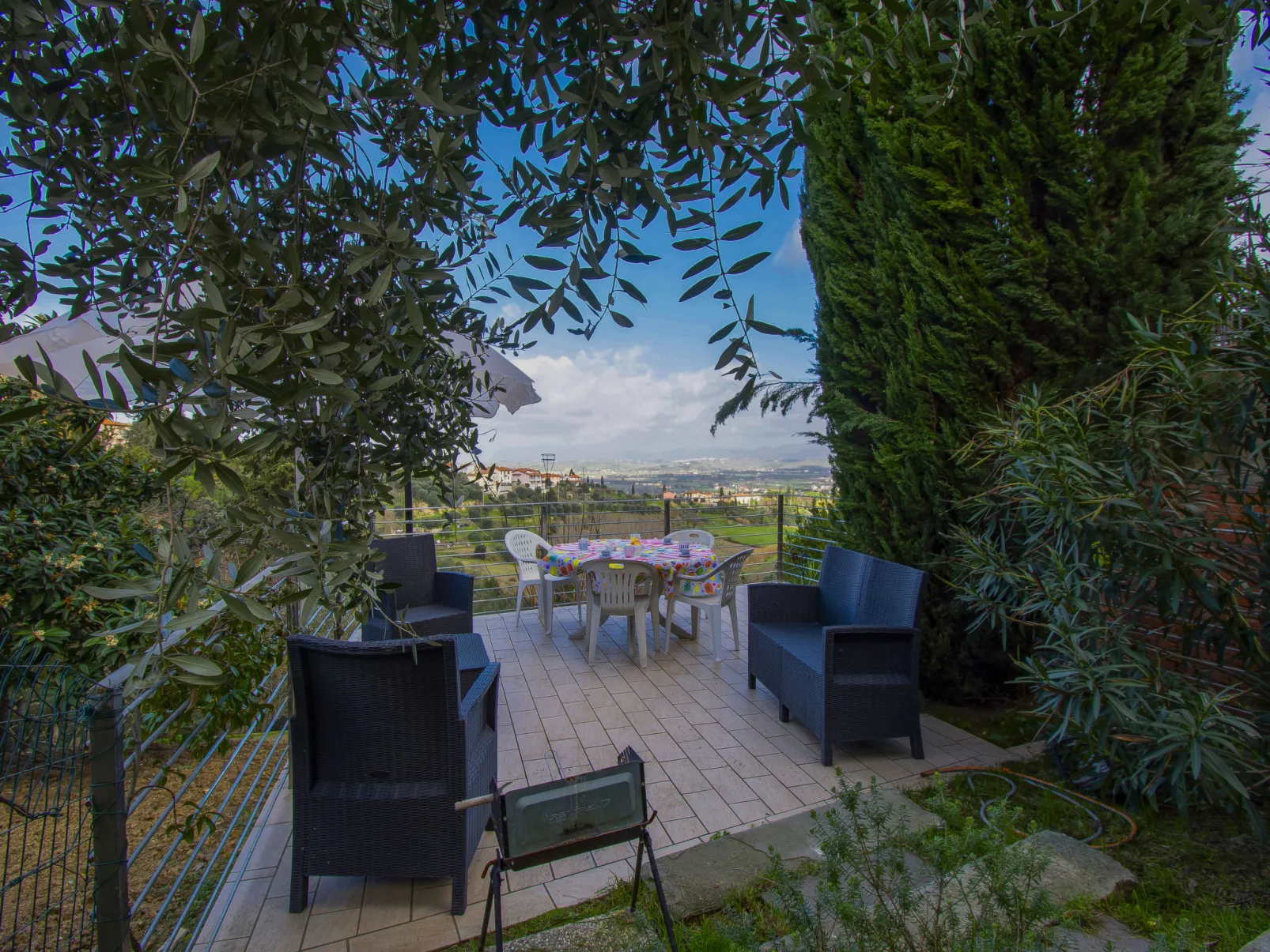 Il Giardino di Lucia-Outside