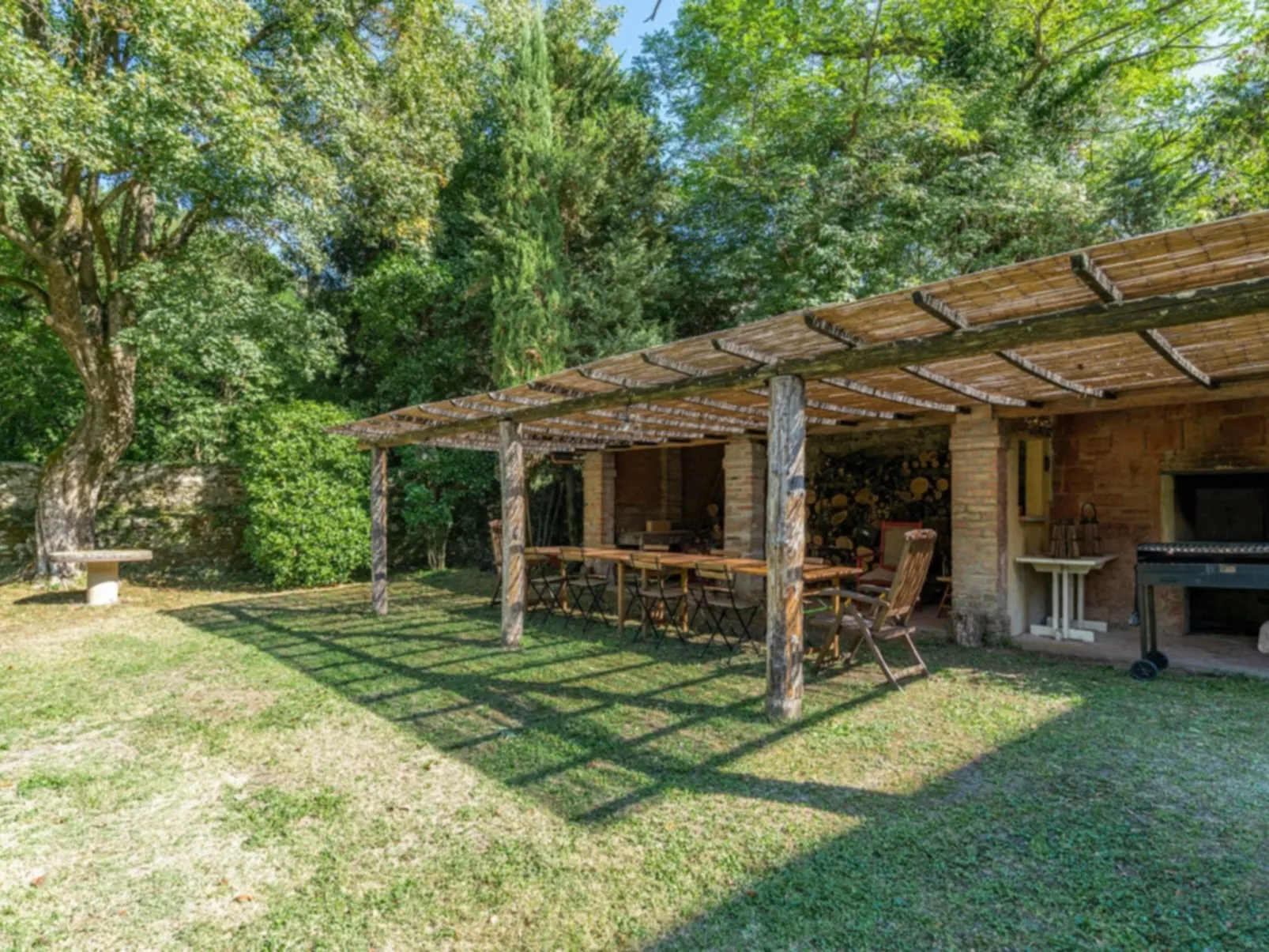 Il Poggio-Outside