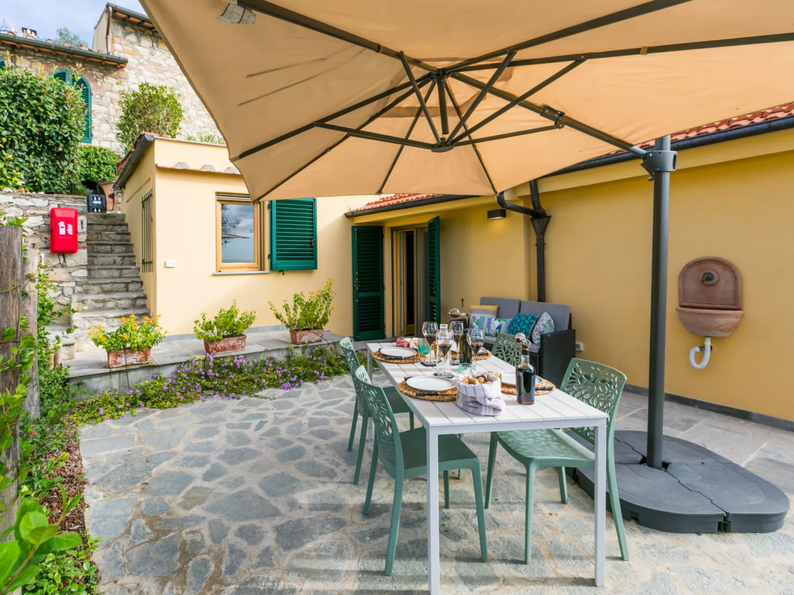 Villa Anna-Outside