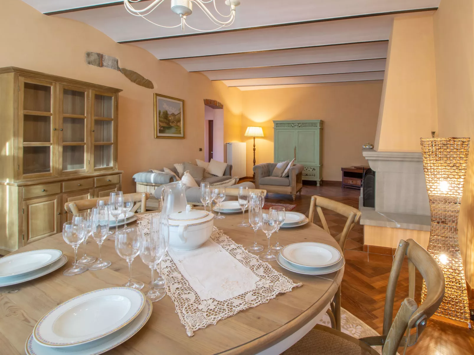 Croce-Inside