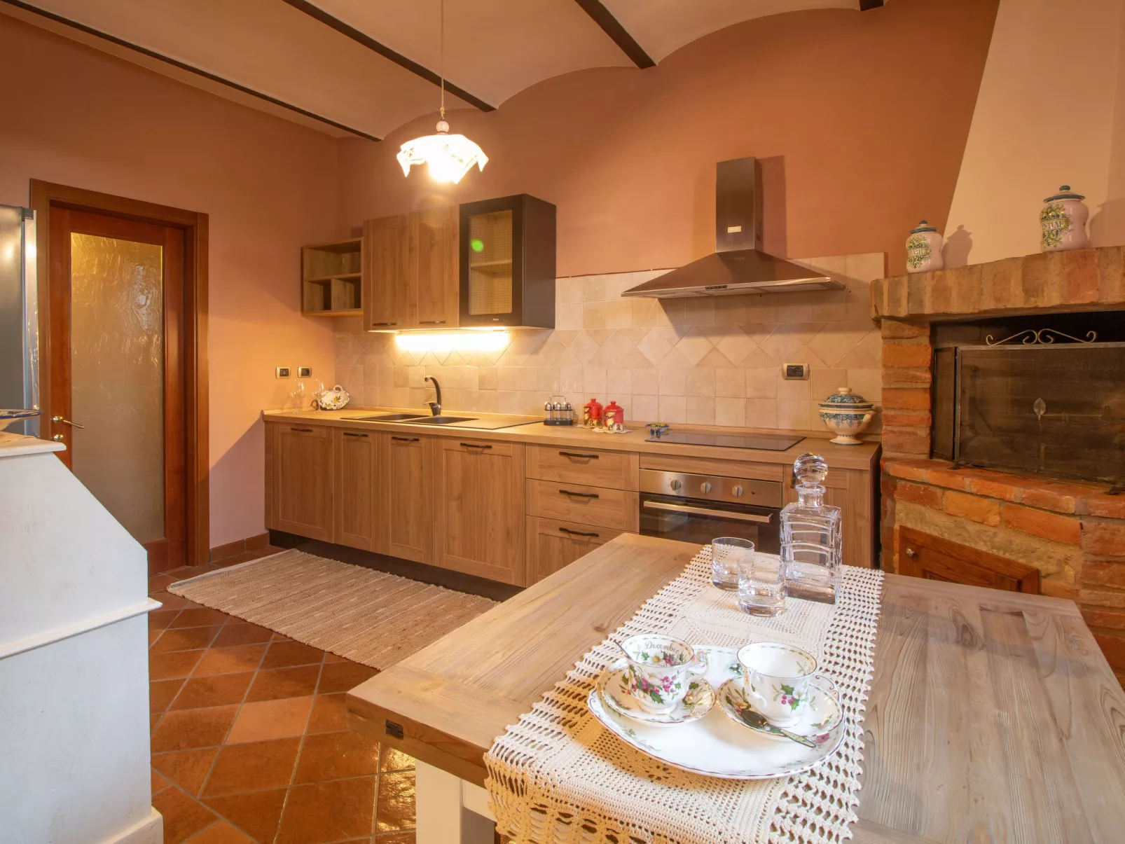 Croce-Inside