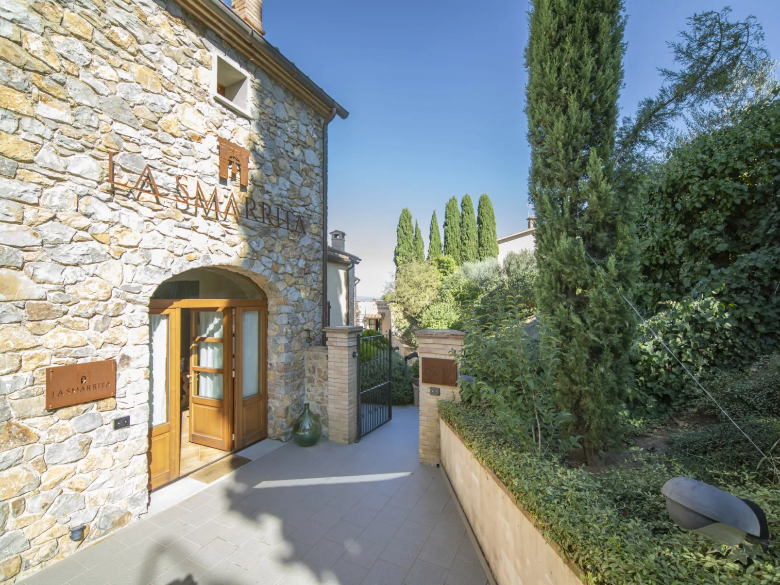 La Smarrita Dei Carradori-Outside