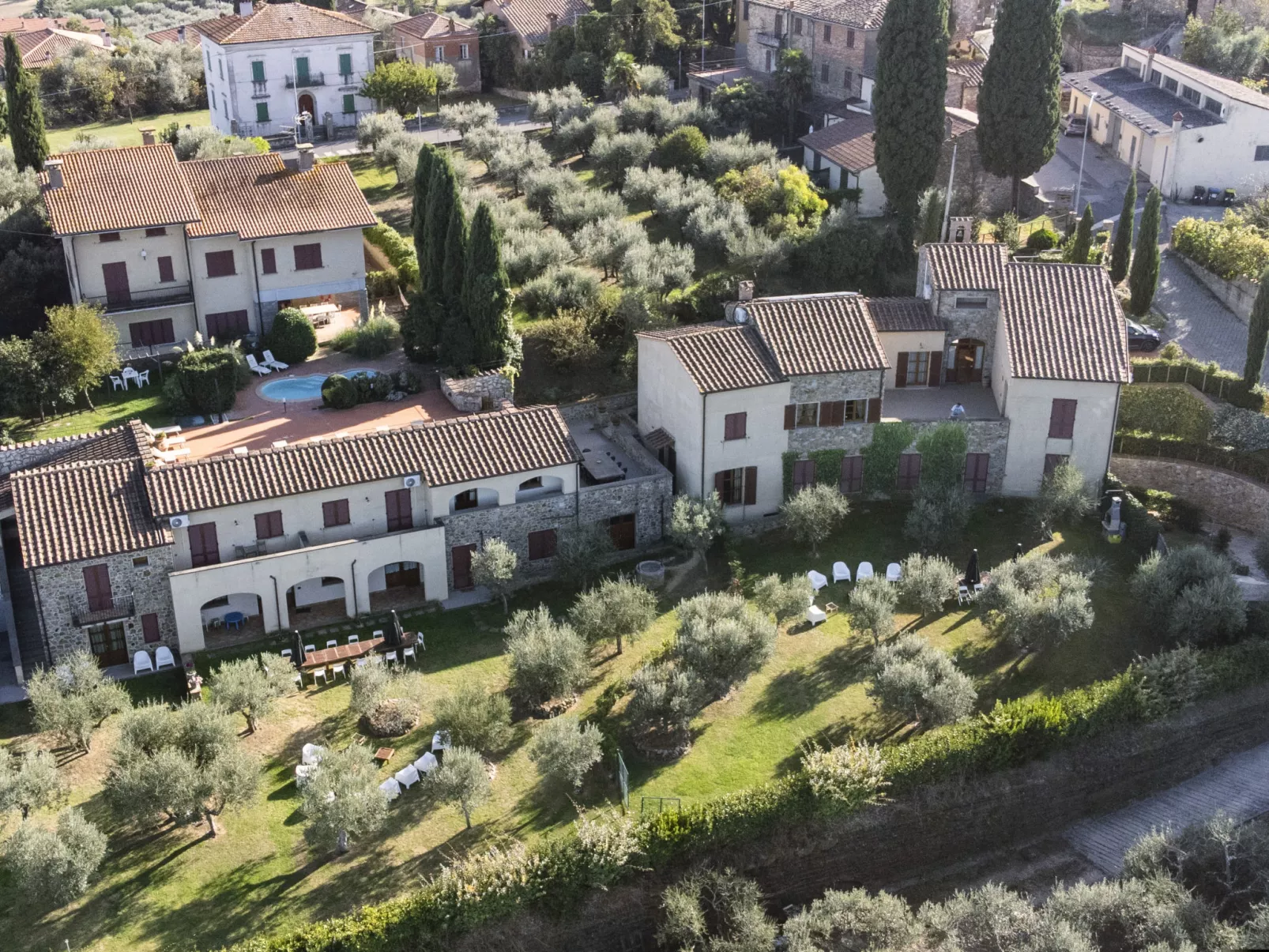 Borgo Carradori-Outside