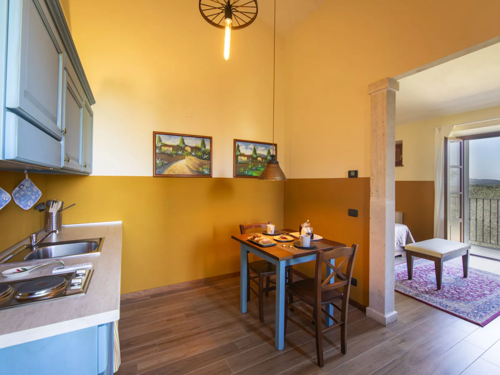 Borgo Carradori-Inside