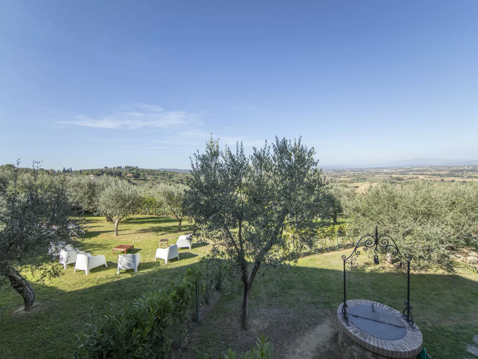 Borgo Carradori-Outside