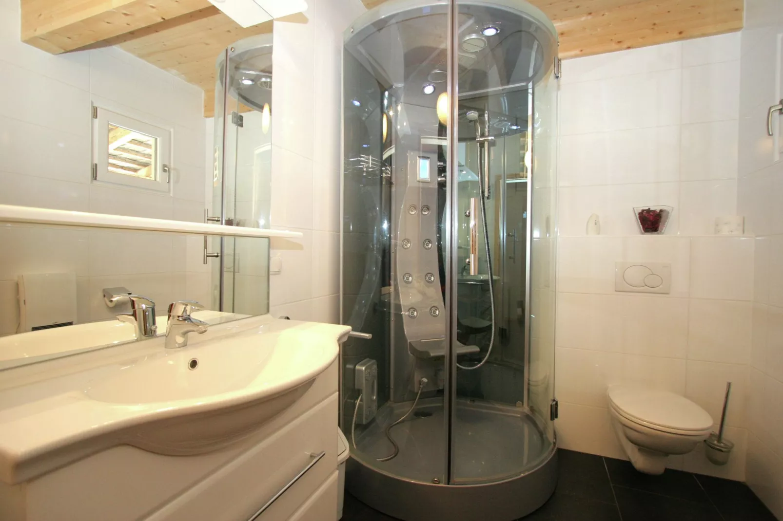 Chalet Quadrifoglio-Bathroom