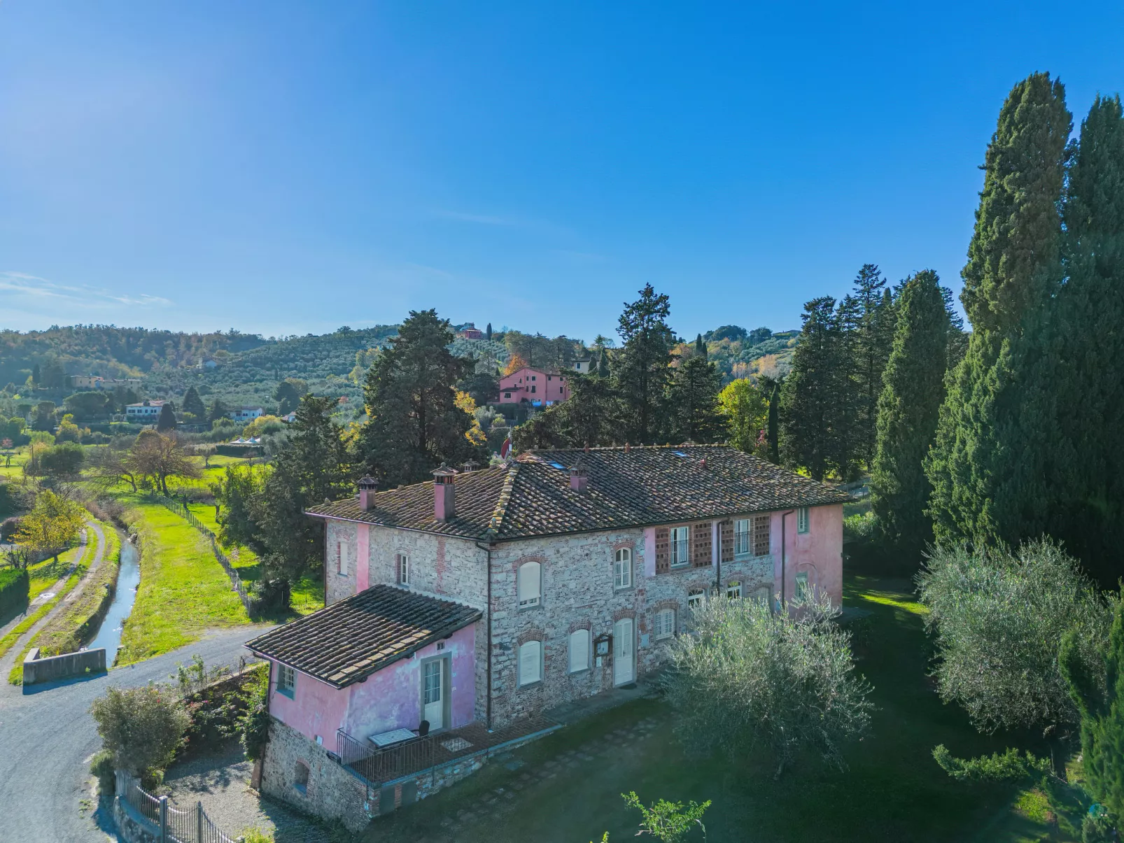 Le Fornaci-Dehors