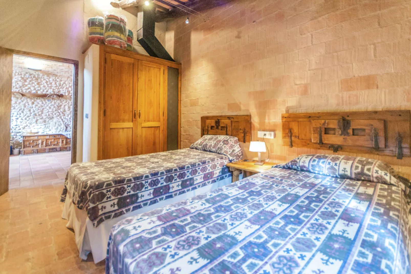 Masia Can Roca de Dalt-Bedroom