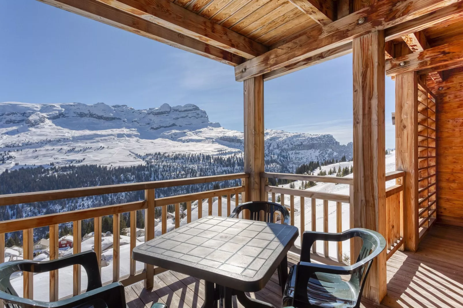 Les Portes du Grand Massif 2-Terrassenbalkon
