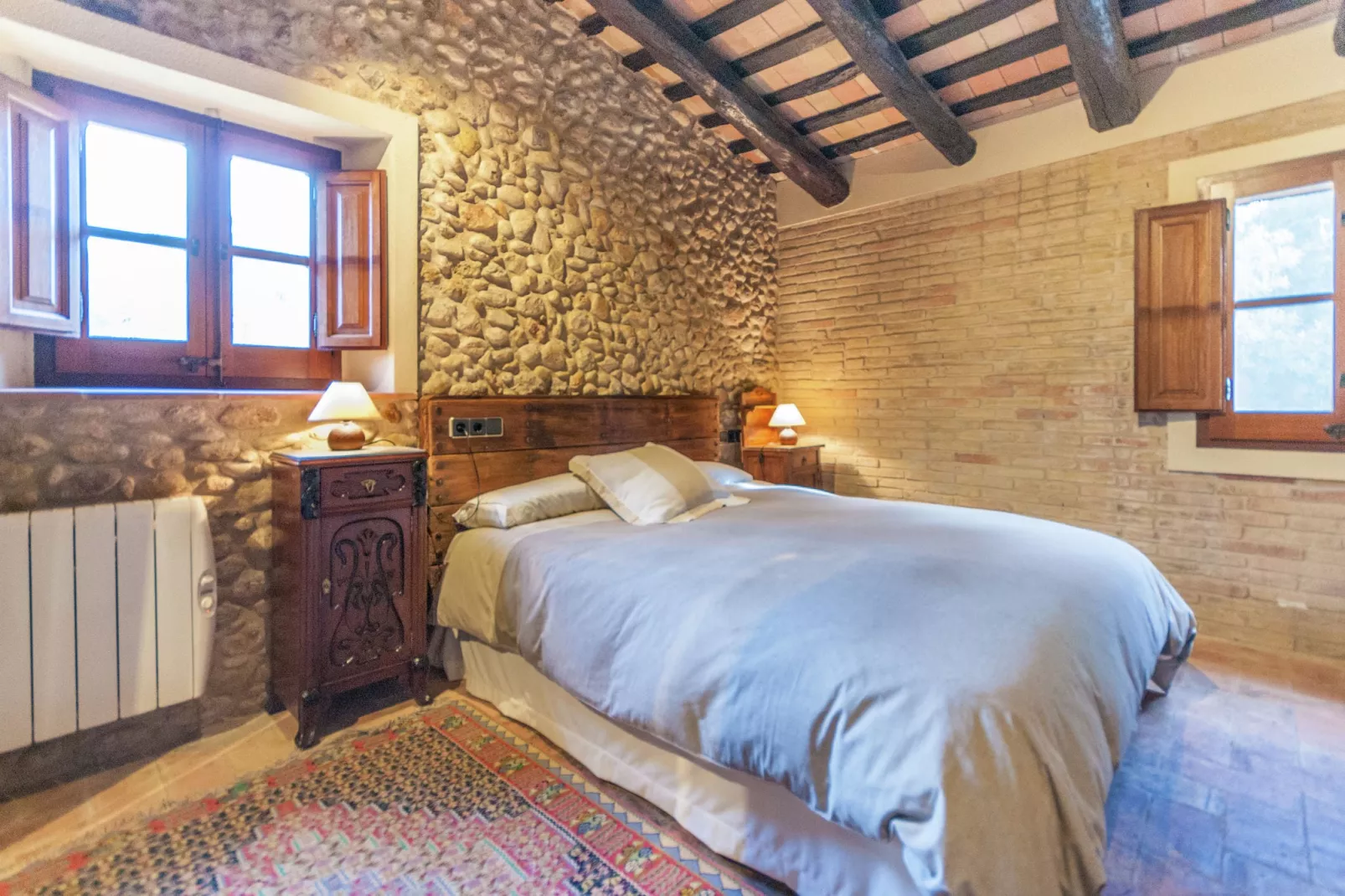 Masia Can Roca de Dalt-Bedroom