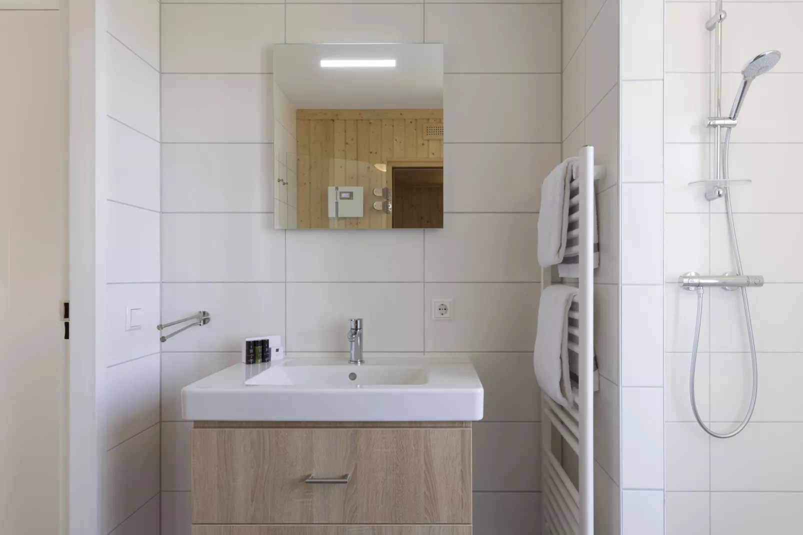 Resort De Parade-Bathroom