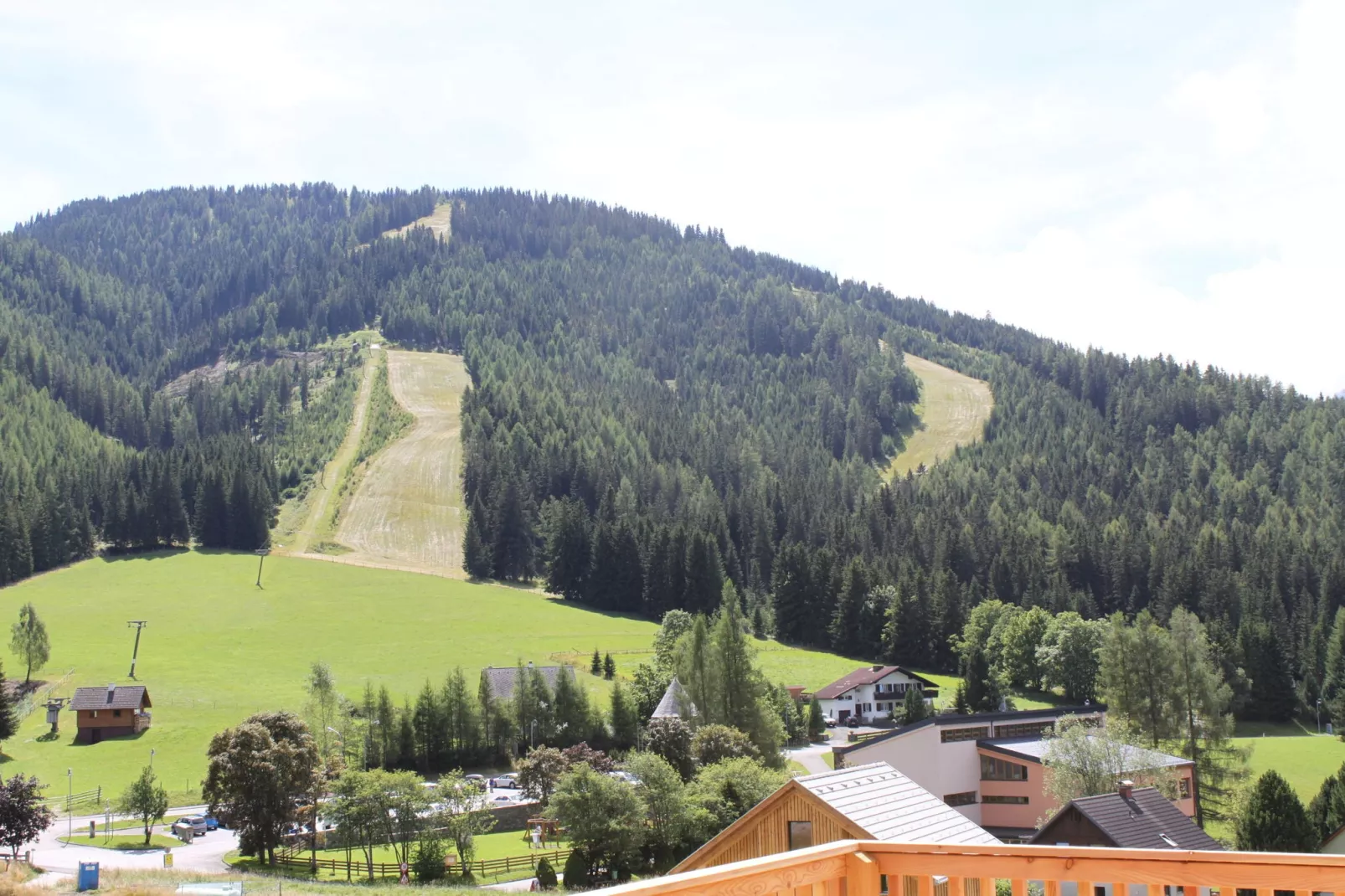 Chalet Quadrifoglio-View summer