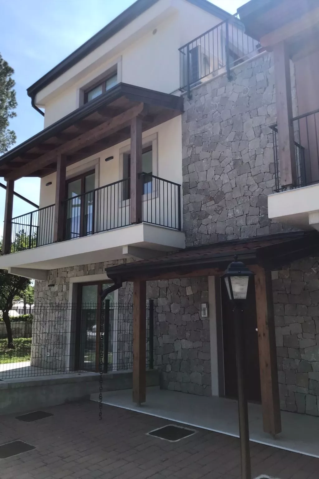 Residence Baia Rilke, App. Pineta-Outside