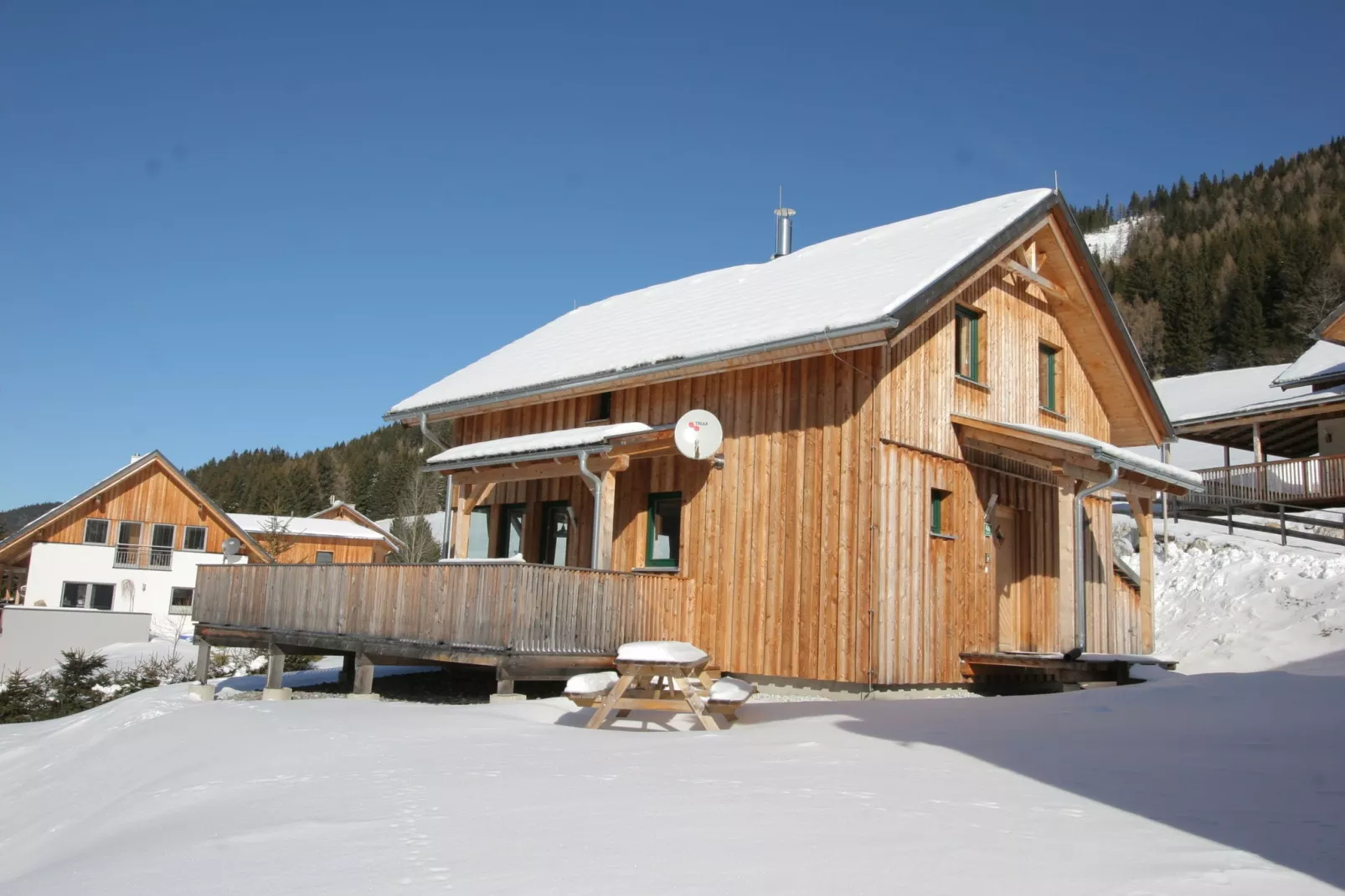 Chalet Eresma-Exterior winter