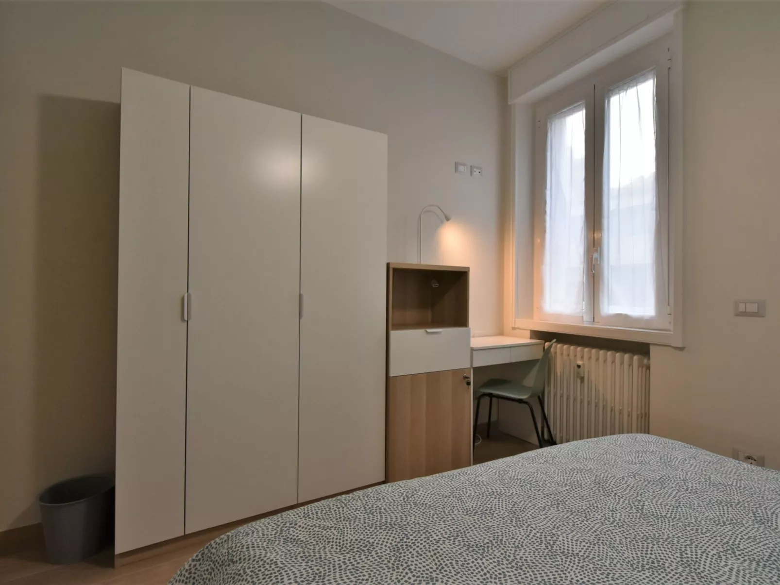 Pirelli Central Station Apartment-Inside
