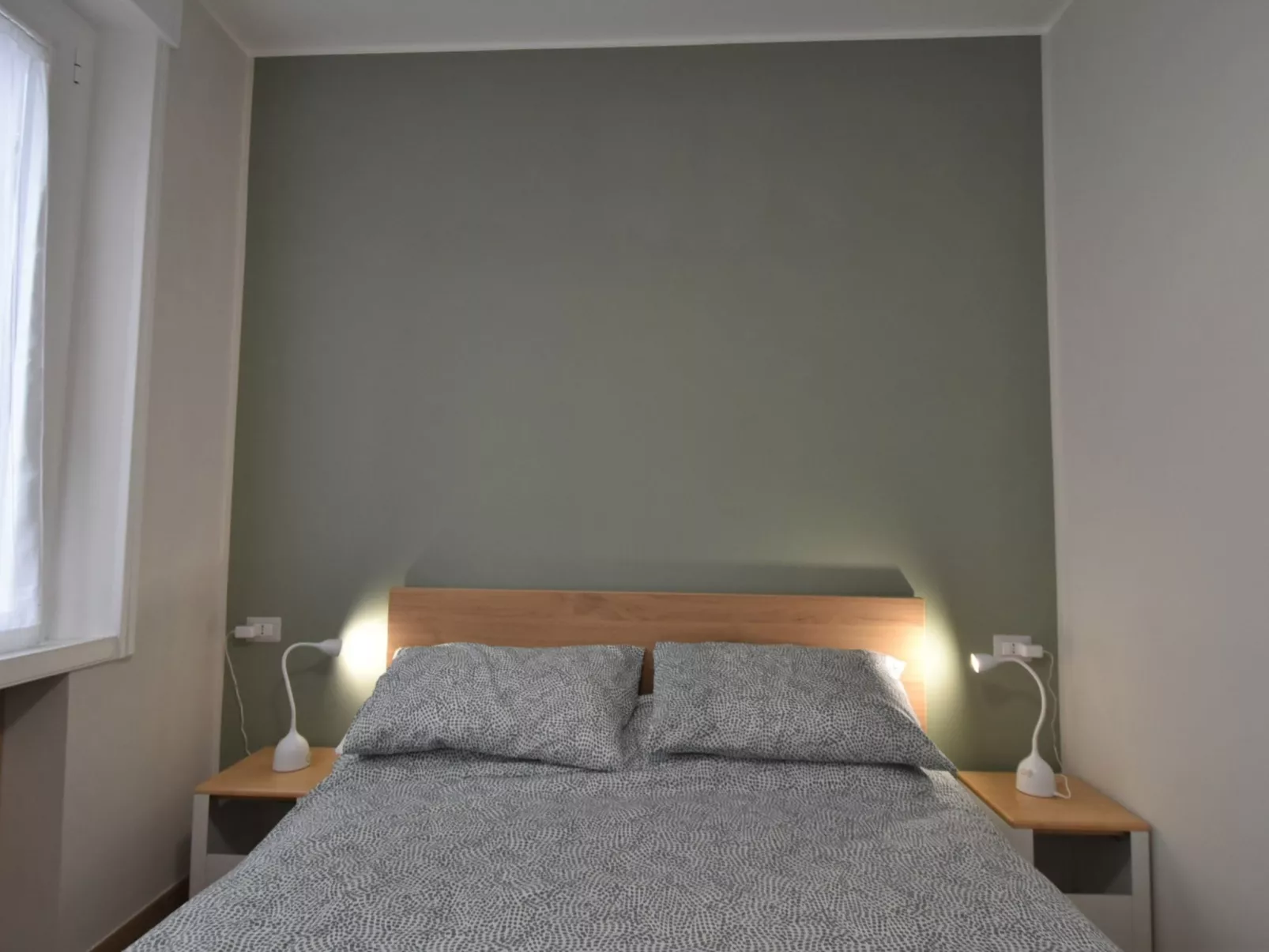 Pirelli Central Station Apartment-Inside