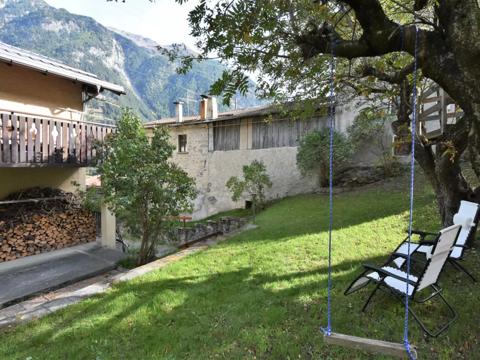 Casa Le Fontane-Outside