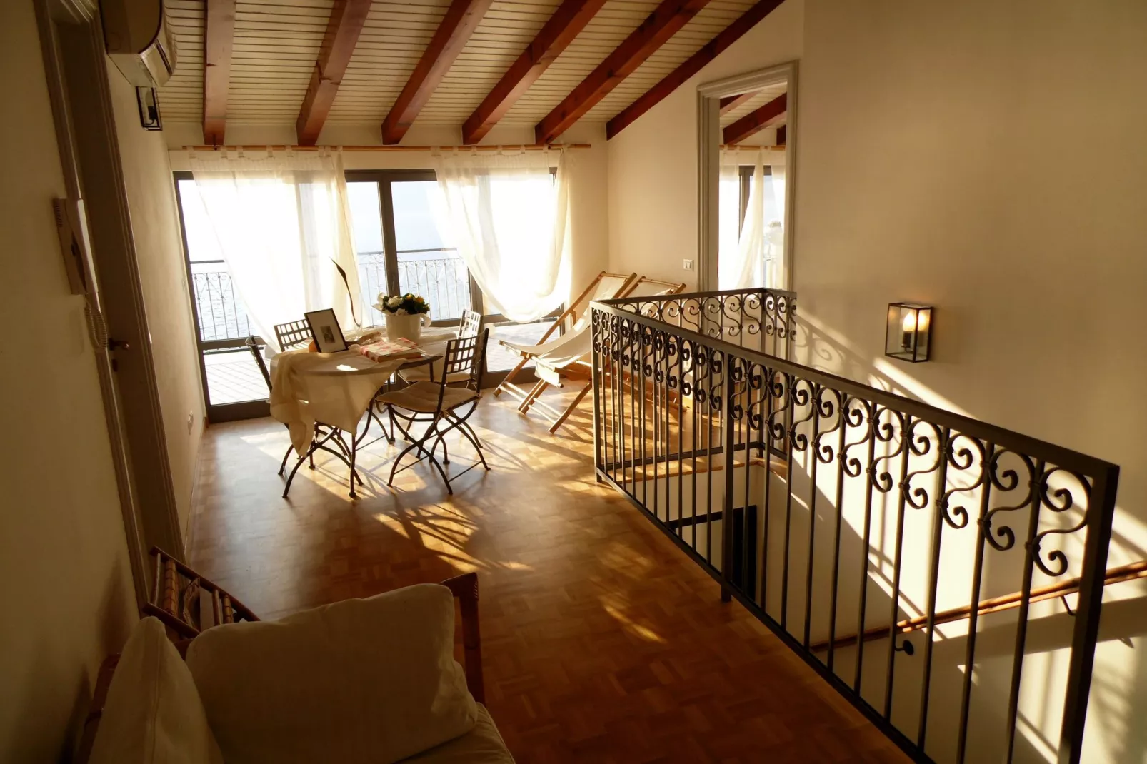 Maison Jaune-Esszimmer