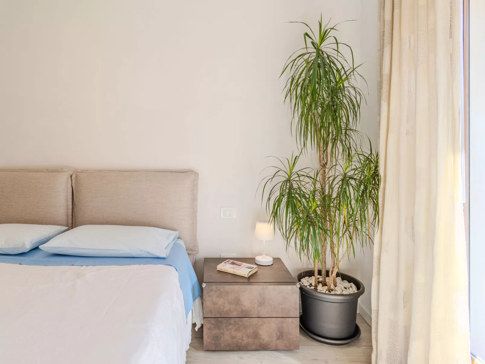 Garden Apartment-Inside